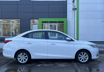 Подержанный автомобиль Changan Alsvin 2023 года (4 фото)