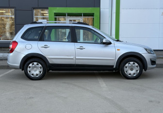 Подержанный автомобиль LADA (ВАЗ) Kalina Wagon 2014 года (4 фото)