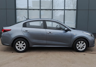 Подержанный автомобиль Kia Rio Sedan 2017 года (5 фото)