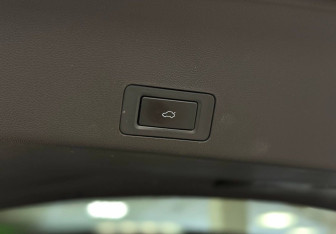 Подержанный автомобиль Jaecoo J7 2024 года (19 фото)