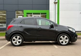 Подержанный автомобиль Opel Mokka 2013 года (4 фото)