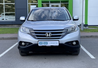 Подержанный автомобиль Honda CR-V 2013 года (2 фото)