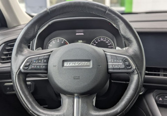Подержанный автомобиль Haval F7 2019 года (12 фото)