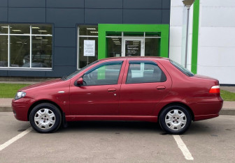 Подержанный автомобиль Fiat Albea 2011 года (8 фото)