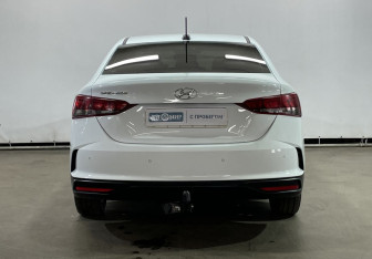 Подержанный автомобиль Hyundai Solaris Sedan 2020 года (6 фото)