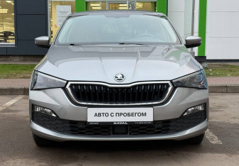Подержанный автомобиль Skoda Rapid Liftback 2020 года (2 фото)