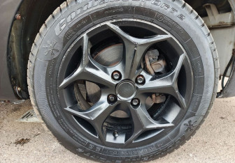 Подержанный автомобиль Kia Rio Hatchback 2005 года (9 фото)