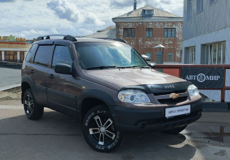 Подержанный автомобиль Chevrolet Niva 2019 года (3 фото)
