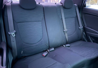 Подержанный автомобиль Hyundai Solaris Sedan 2014 года (10 фото)