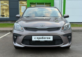 Подержанный автомобиль Kia Rio Sedan 2018 года (2 фото)
