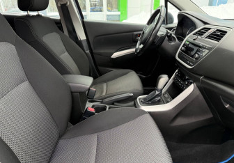 Подержанный автомобиль Suzuki SX4 Hatchback 2014 года (9 фото)