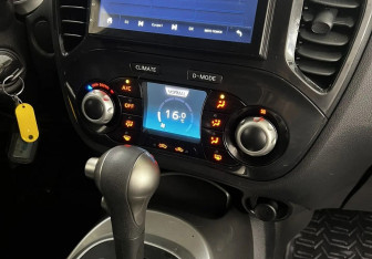 Подержанный автомобиль Nissan Juke 2012 года (12 фото)