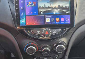 Подержанный автомобиль Hyundai Solaris Sedan 2011 года (14 фото)