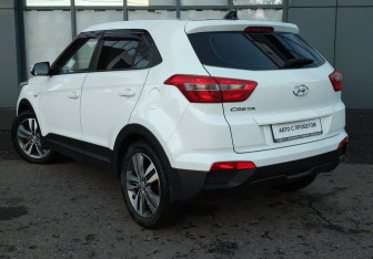 Подержанный автомобиль Hyundai Creta 2016 года (5 фото)