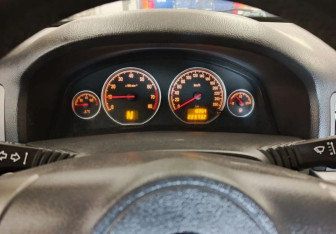 Подержанный автомобиль Opel Vectra Sedan 2006 года (13 фото)