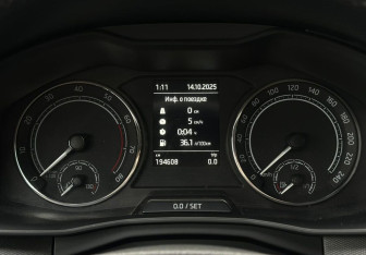 Подержанный автомобиль Skoda Rapid Liftback 2022 года (12 фото)