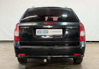 Подержанный автомобиль Chevrolet Lacetti Wagon 2011 года (6 фото)