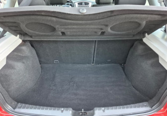 Подержанный автомобиль Datsun mi-DO 2016 года (15 фото)