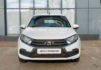 Подержанный автомобиль LADA (ВАЗ) Granta Liftback 2019 года (3 фото)