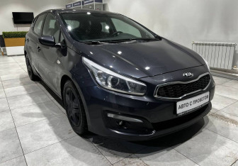Подержанный автомобиль Kia Ceed Hatchback 2018 года (3 фото)