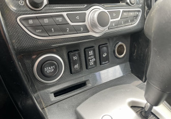 Подержанный автомобиль Renault Koleos 2012 года (15 фото)