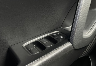 Подержанный автомобиль Hyundai Creta 2017 года (16 фото)