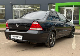 Подержанный автомобиль Nissan Almera Classic 2011 года (5 фото)