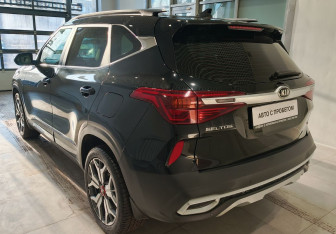 Подержанный автомобиль Kia Seltos 2021 года (4 фото)