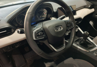 Подержанный автомобиль Kaiyi E5 2024 года (15 фото)