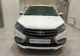 Подержанный автомобиль LADA (ВАЗ) XRAY 2016 года (2 фото)