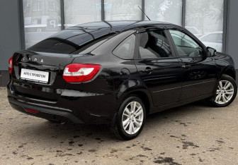 Подержанный автомобиль LADA (ВАЗ) Granta Liftback 2023 года (5 фото)