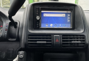Подержанный автомобиль Honda CR-V 2002 года (15 фото)