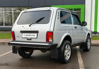 Подержанный автомобиль LADA (ВАЗ) 2121 (4x4) 2020 года (5 фото)