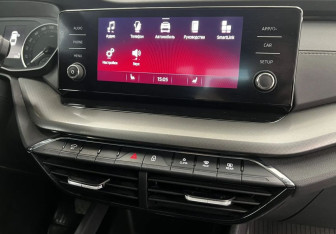 Подержанный автомобиль Skoda Octavia Liftback 2021 года (14 фото)