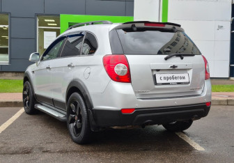 Подержанный автомобиль Chevrolet Captiva 2012 года (7 фото)