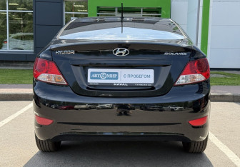 Подержанный автомобиль Hyundai Solaris Sedan 2013 года (6 фото)