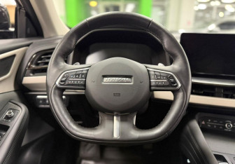 Подержанный автомобиль Haval F7 2023 года (14 фото)