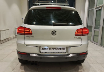 Подержанный автомобиль Volkswagen Tiguan 2014 года (9 фото)