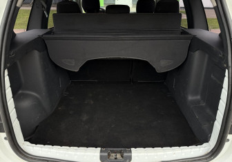 Подержанный автомобиль Renault Duster 2013 года (15 фото)