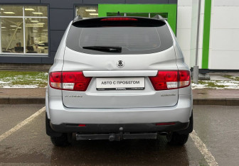 Подержанный автомобиль SsangYong Kyron 2011 года (6 фото)