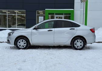 Подержанный автомобиль LADA (ВАЗ) Vesta Sedan 2016 года (8 фото)