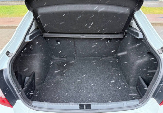 Подержанный автомобиль Skoda Rapid Liftback 2019 года (16 фото)