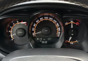 Подержанный автомобиль LADA (ВАЗ) Vesta Sedan 2020 года (13 фото)