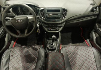 Подержанный автомобиль LADA (ВАЗ) Vesta Sedan 2016 года (14 фото)