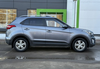 Подержанный автомобиль Hyundai Creta 2017 года (4 фото)