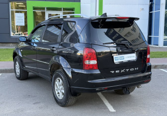 Подержанный автомобиль SsangYong Rexton 2011 года (7 фото)