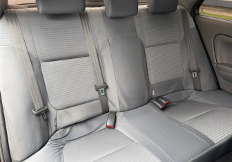 Подержанный автомобиль Nissan Almera Classic 2011 года (11 фото)