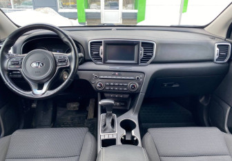 Подержанный автомобиль Kia Sportage 2018 года (9 фото)