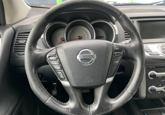 Подержанный автомобиль Nissan Murano Suv 2010 года (12 фото)