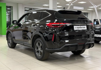 Подержанный автомобиль Haval F7 2023 года (7 фото)